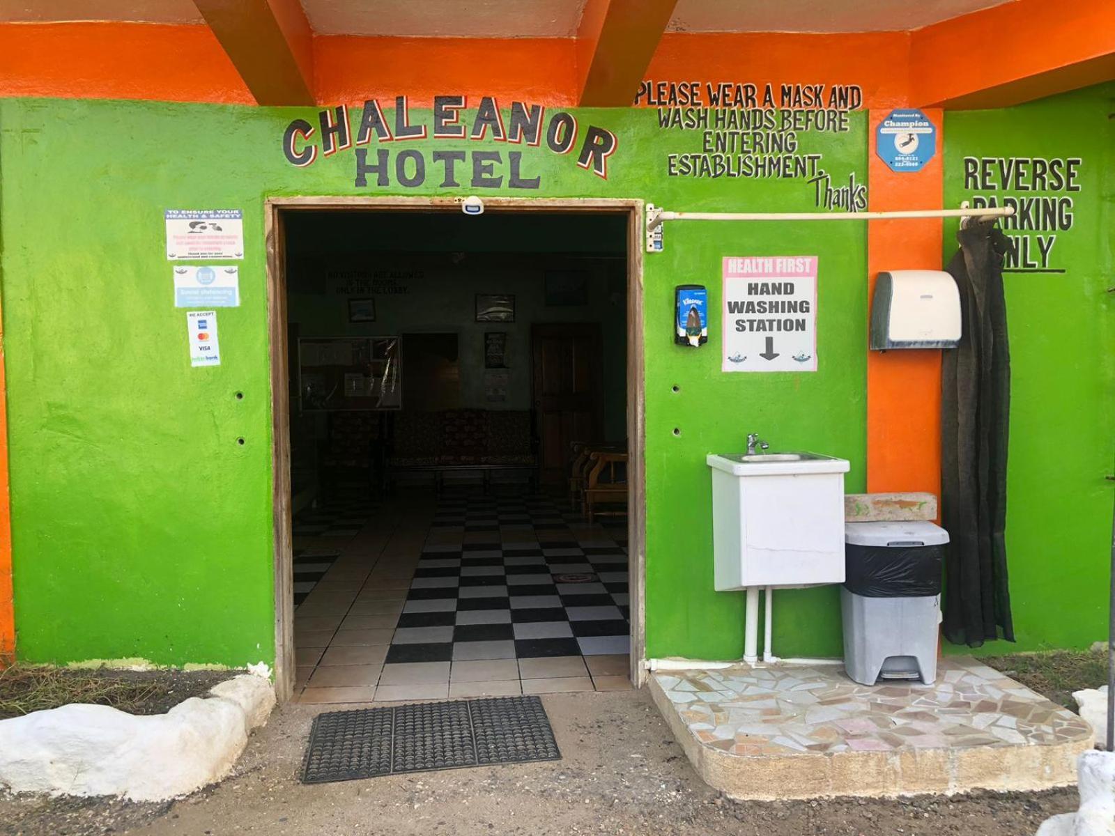 Chaleanor Hotel Dangriga Bagian luar foto